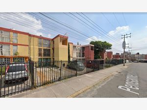 Casa en Venta en Jardines de la Cañada Tultitlán