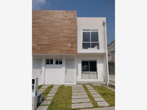 Casa en Venta en Fracc. Puerta del Rio, Col. Las Canteras Huixquilucan