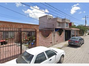 Casa en Venta en La Floresta San Juan del Río