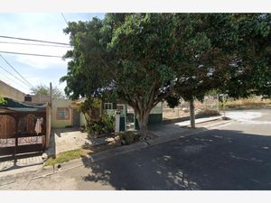 Casa en Venta en Hacienda Santa Fe Tlajomulco de Zúñiga