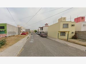 Casa en Venta en Ferrocarriles Sección Rinconada Santa Anita Querétaro