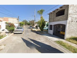 Casa en Venta en Hacienda Santa Fe Tlajomulco de Zúñiga