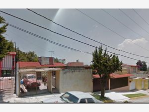 Casa en Venta en Jardines de San Mateo Naucalpan de Juárez