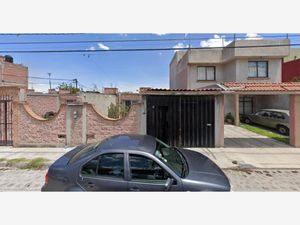 Casa en Venta en La Floresta San Juan del Río