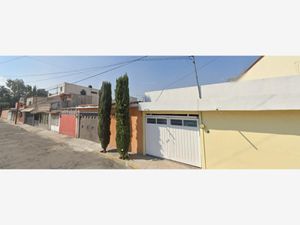 Casa en Venta en Villa de las Flores 1a Sección (Unidad Coacalco) Coacalco de Berriozábal