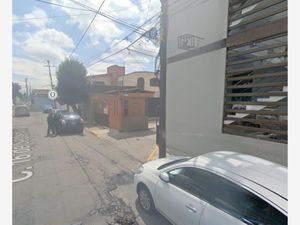 Casa en Venta en San Jeronimo Chicahualco Metepec