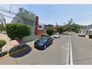 Casa en Venta en Viveros del Valle Tlalnepantla de Baz