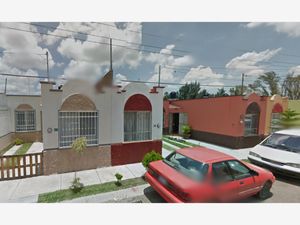 Casa en Venta en Magisterial Irapuato