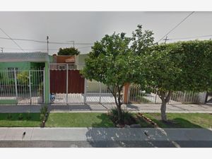 Casa en Venta en Hacienda Santa Fe Tlajomulco de Zúñiga