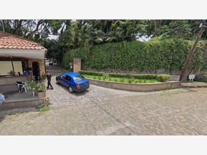 Casa en Venta en Jardines de Ahuatepec Cuernavaca
