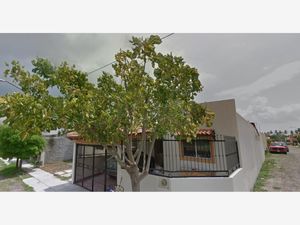 Casa en Venta en La Rivera Colima