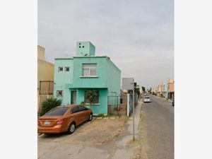 Casa en Venta en Ferrocarriles Sección Rinconada Santa Anita Querétaro