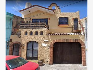 Casas en venta en La Guadalupana, 44220 Guadalajara, Jal., México