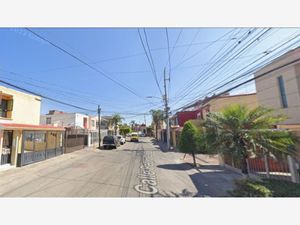 Casa en Venta en Villas Del Nilo Guadalajara