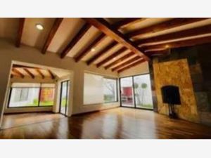 Casa en Venta en Hacienda de Valle Escondido Atizapán de Zaragoza