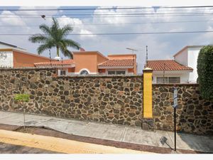 Casa en Venta en Burgos Bugambilias Temixco