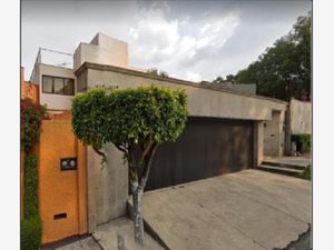 Casa en Venta en Parques de la Herradura Huixquilucan