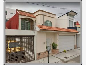 Casa en Venta en Colinas del Cimatario Querétaro