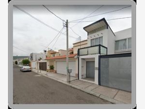 Casa en Venta en Colinas del Cimatario Querétaro