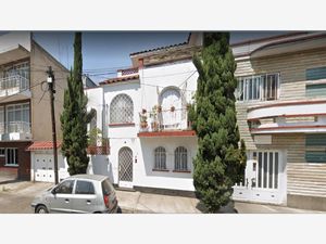 Casa en Venta en Claveria Azcapotzalco