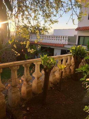 CASA SOLA EN VENTA CON ALBERCA EN EMILIANO ZAPATA, CUERNAVACA