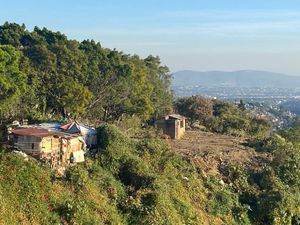 VENTA DE TERRENO EN LOMAS DE ATZINGO, CUERNAVACA, NORTE.