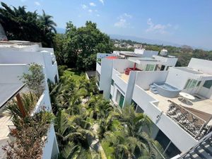 Venta de Casa en Condominio Col Las Palmas Cuernavaca