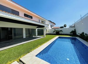 Venta de Residencia Nueva en Paraiso Country Club