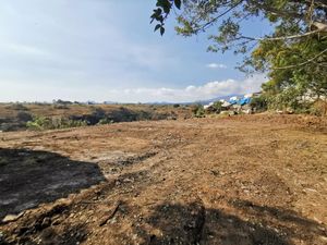 VENTA DE TERRENO EN LOMAS DE ATZINGO, CUERNAVACA, NORTE.