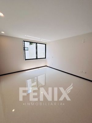 Residencia en venta en Fracc. Imperial de las ánimas sección exclusiva