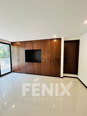 Residencia en venta en Fracc. Imperial de las ánimas sección exclusiva