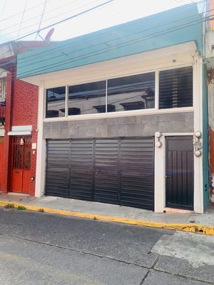 Casa en venta con múltiples departamentos en el Centro de Xalapa-Betancourt