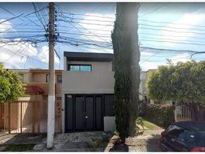 Casa en venta en SANTA CATALINA ##, Santa Catalina, Zapopan, Jalisco, 45058.