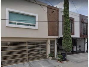 Casa en venta en Calle Márquez, Jardines de Nueva Lindavista, 67110  Guadalupe, NL, México ##, Nueva Linda Vista, Guadalupe, Nuevo León, 66473.  Universidad Pedro de Gante, Quality Inn Monterrey La Fe, Departamento