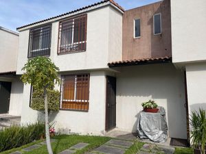 Casa en Renta en Real Santa Fe Xochitepec