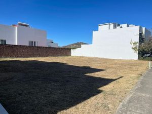 Terreno En Venta En Condominio La Arbolada, Tlajomulco De Zuñiga