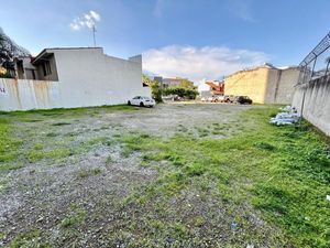 Terreno En Venta En Condominio Los Manzanos, Rinconada Del Parque.