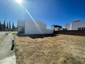 Terreno En Venta En Condominio La Arbolada, Tlajomulco De Zuñiga