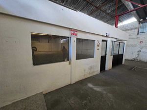 LOCAL COMERCIAL CON BODEGA EN RENTA EN 9A SUR PONIENTE DE TUXTLA GUTIERREZ