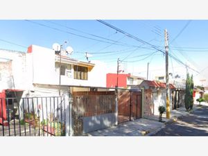 Casa en Venta en Ciudad Satélite Puebla
