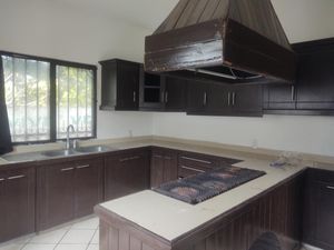 Casa en Venta en Palmira Tinguindin Cuernavaca