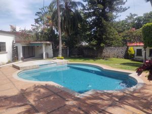 Casa en Venta en Palmira Tinguindin Cuernavaca