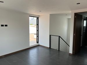 SE VENDE CASA EN LOMAS DE ANGELÓPOLIS 1, CLÚSTER 888