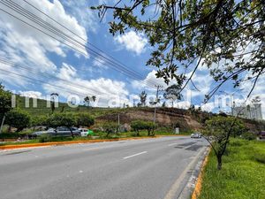 Terreno en Av. Jorge Jiménez Cantú