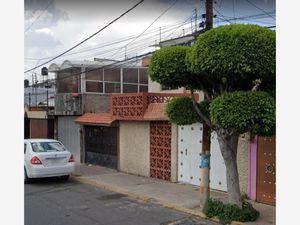 Casa en Venta en Bosques de Aragon Nezahualcóyotl