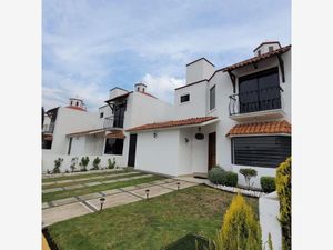 Casa en Venta en Santa Maria Magdalena Ocotitlan Metepec