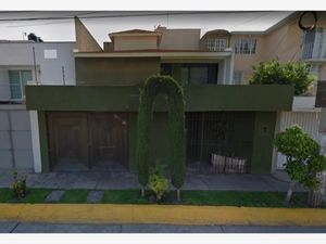 Casa en Venta en Bosques de Aragon Nezahualcóyotl