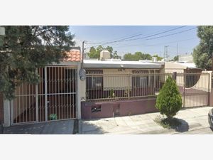 Casas en venta en Valle de las Flores, Saltillo, Coah., México, 25290