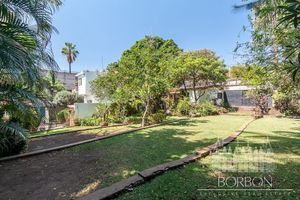 Terreno con bungalow en vista hermosa