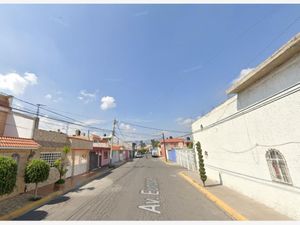 Casa en Venta en Ampliación Santa María Tulpetlac Ecatepec de Morelos